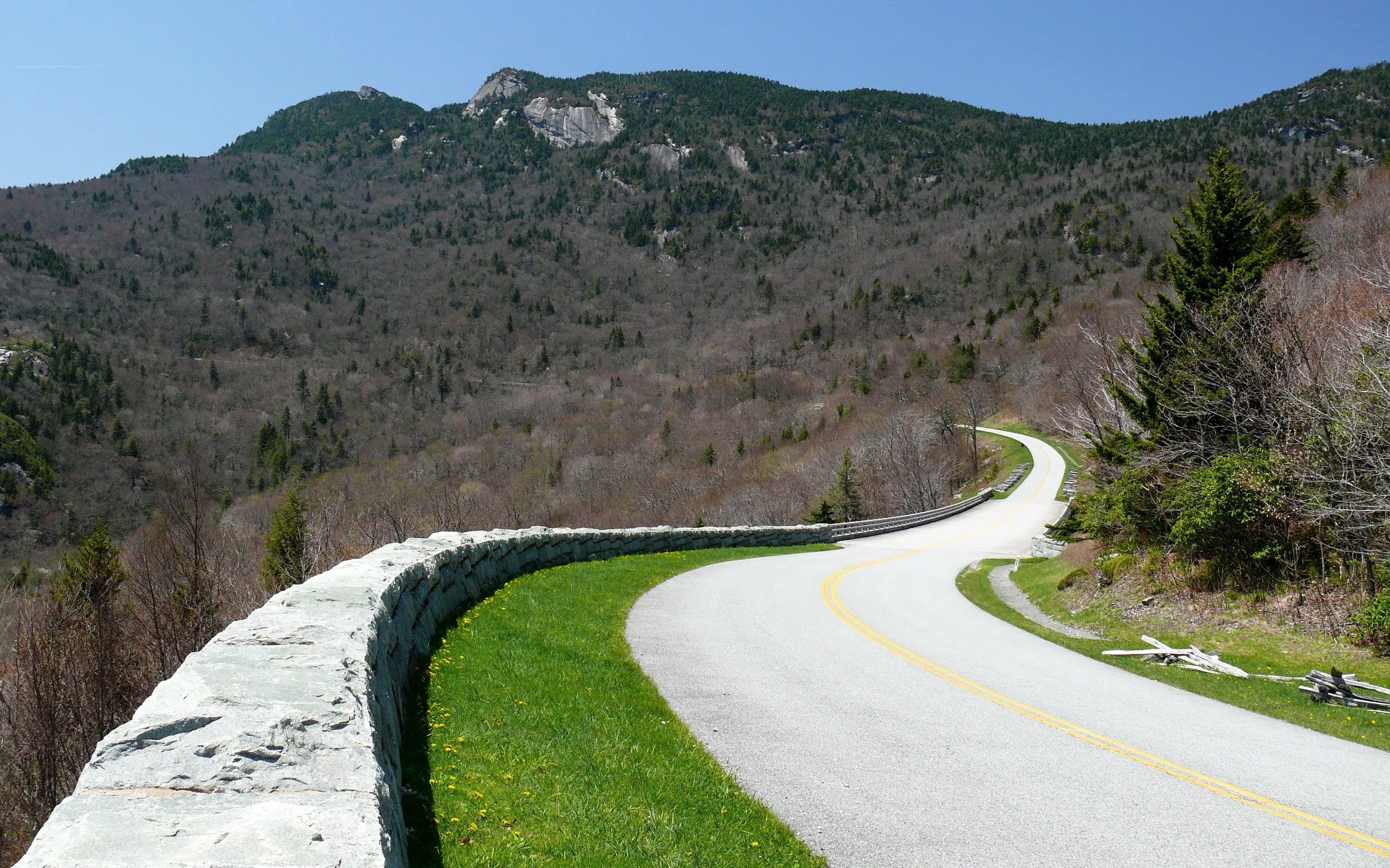 Blue Ridge Parkway winding around Grandfather Mountain